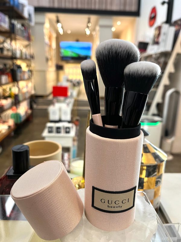 Gucci Travel Brush Set Hot on Sale