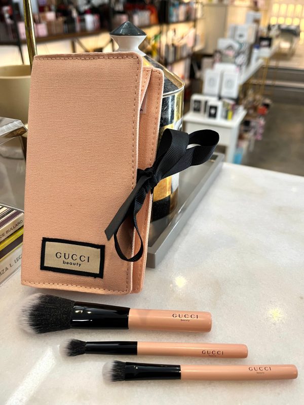 Gucci Travel Brush Set Hot on Sale